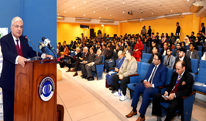 Federal Ombudsman and President (AOA) Mr. Ejaz Ahmad Qureshi addressing the Seminar on ‘’Threats of Cybercrimes: Growing Vulnerabilities of societies, jointly organized by Wafaqi Mohtasib Secretariat and COMSATS University in Islamabad on 30-11-2023.